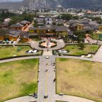 La Mitad Del Mundo